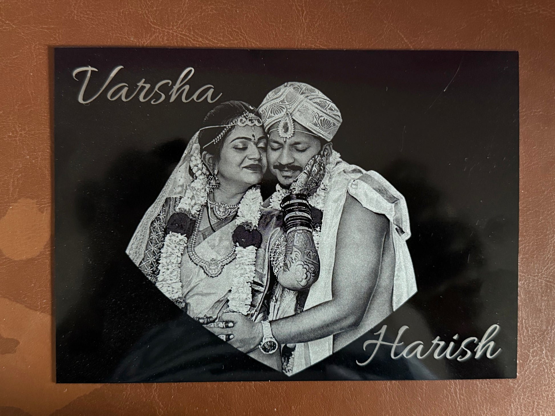 Personalized black metal portrait - Lipi